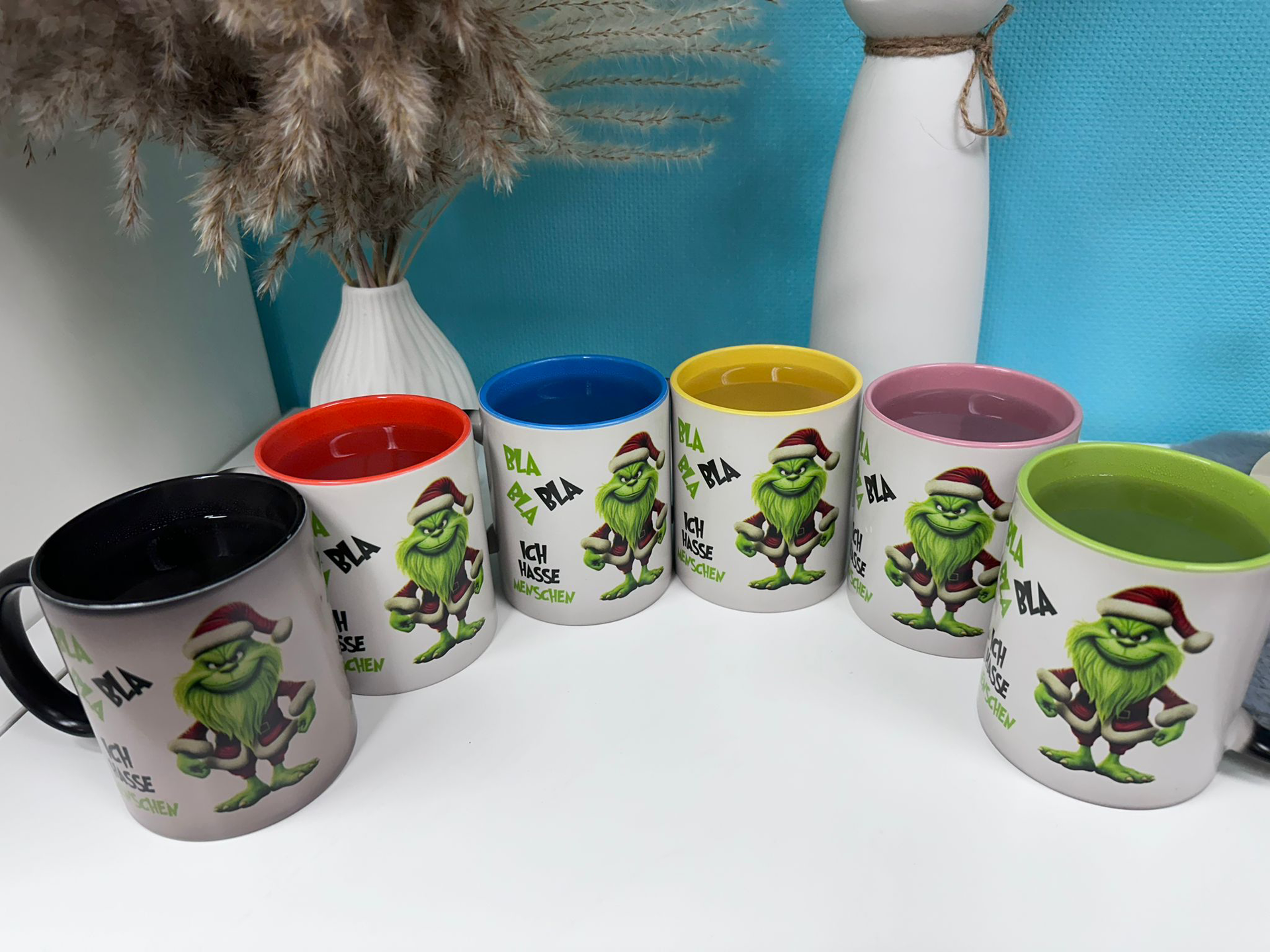 Green Santa Bla Bla Bla - Ich hasse Menschen - MAGIC WOW Kaffeetasse Teetasse